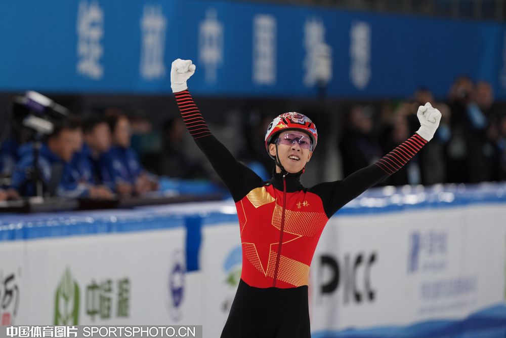劳塔罗7个自然年意甲进球数上双，成为国米队史第四人
